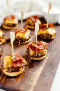 4Th Of July Mini Cheeseburgers Recipe