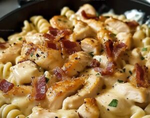 Best Chicken and Turkey Bacon Ranch Pasta Recipe