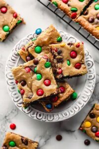 Gooey M&M Cookie Bars Recipe