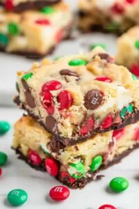 Christmas M&M Cookie Cheesecake Bars Recipe