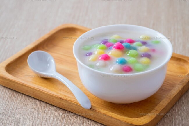 What Are the Most Commonly Used Natural Sweeteners in Thai Desserts?