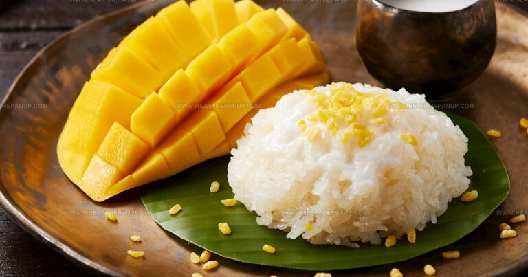25 Flavorful Thai Desserts To Sweeten Your Day