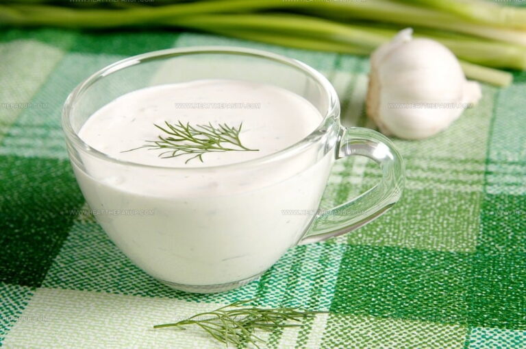 What Does Sour Cream Taste Like? A Tangy Dairy Adventure